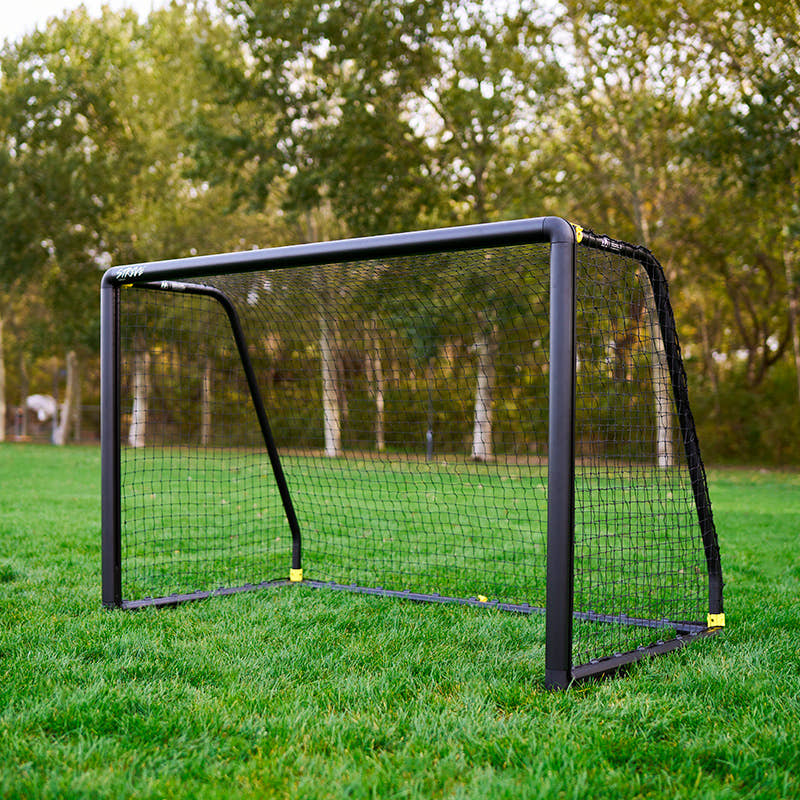 Strive M4 Football Goal (120x180 cm)