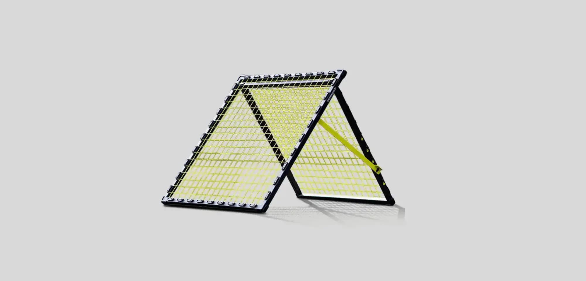 m-station P10 football rebounder by munin sports