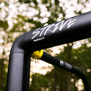 Strive M4 Fußballtor (120x180 cm)