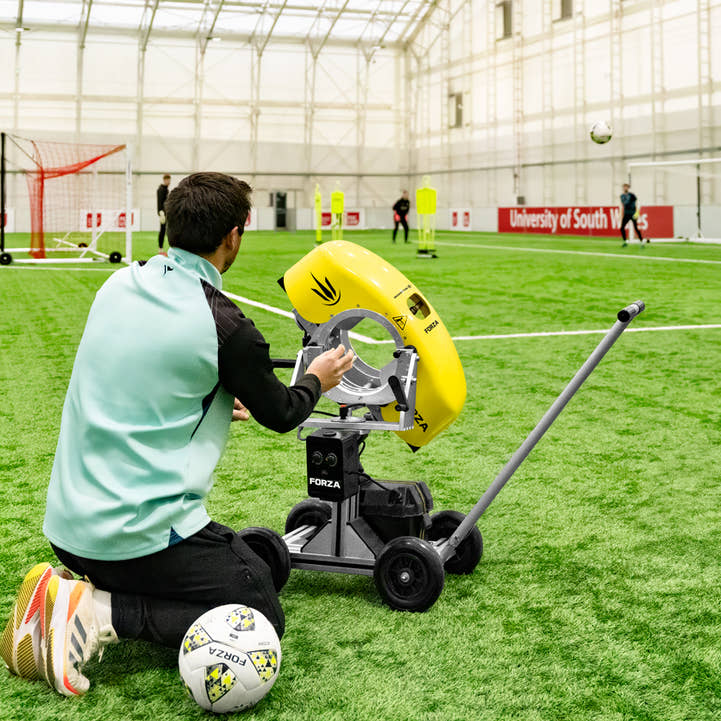FORZA Football Ball Launcher PRO