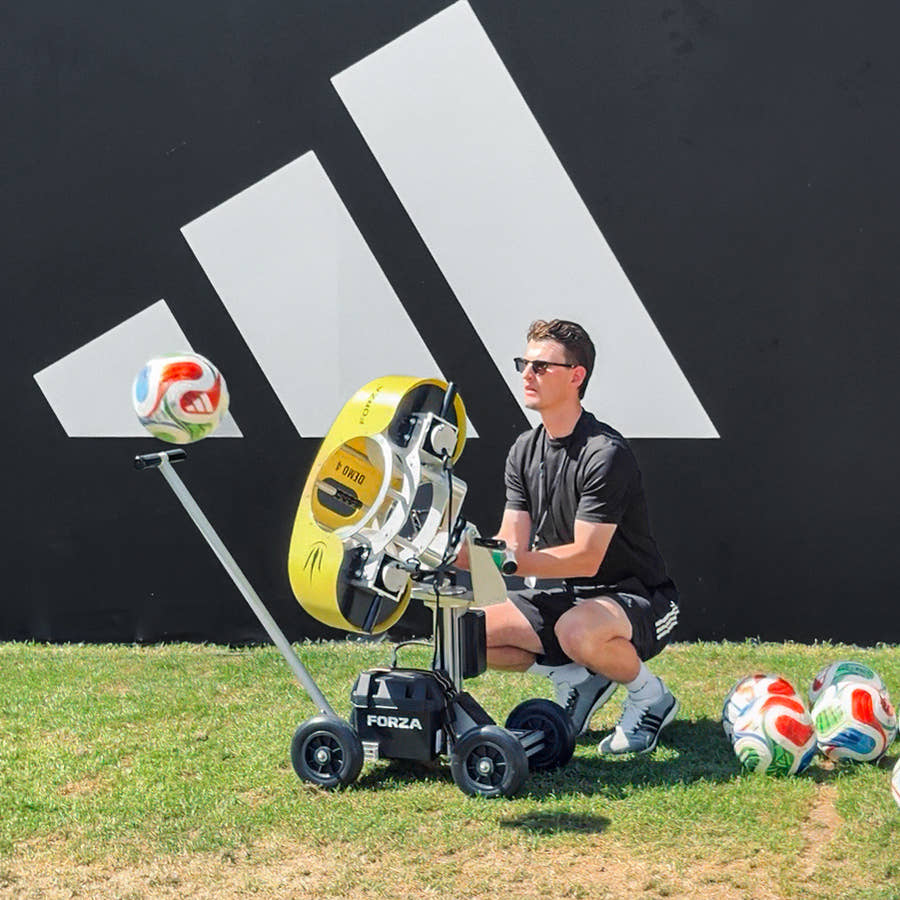 FORZA Football Ball Launcher PRO